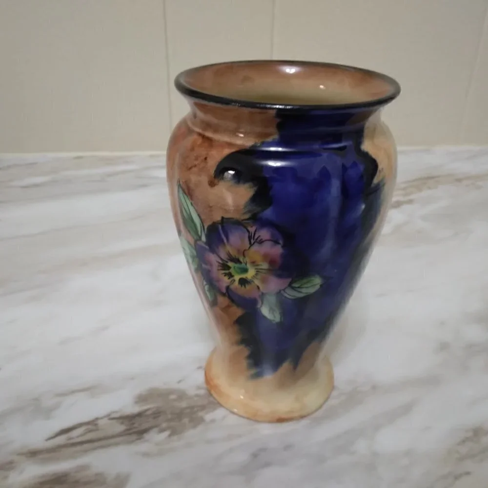 Vintage Tunstall Viola Posy Vase Made in England